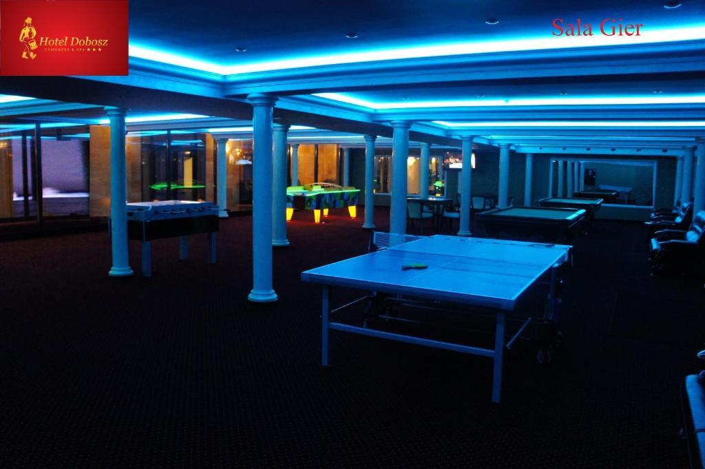 פוליס Hotel Dobosz מראה חיצוני תמונה